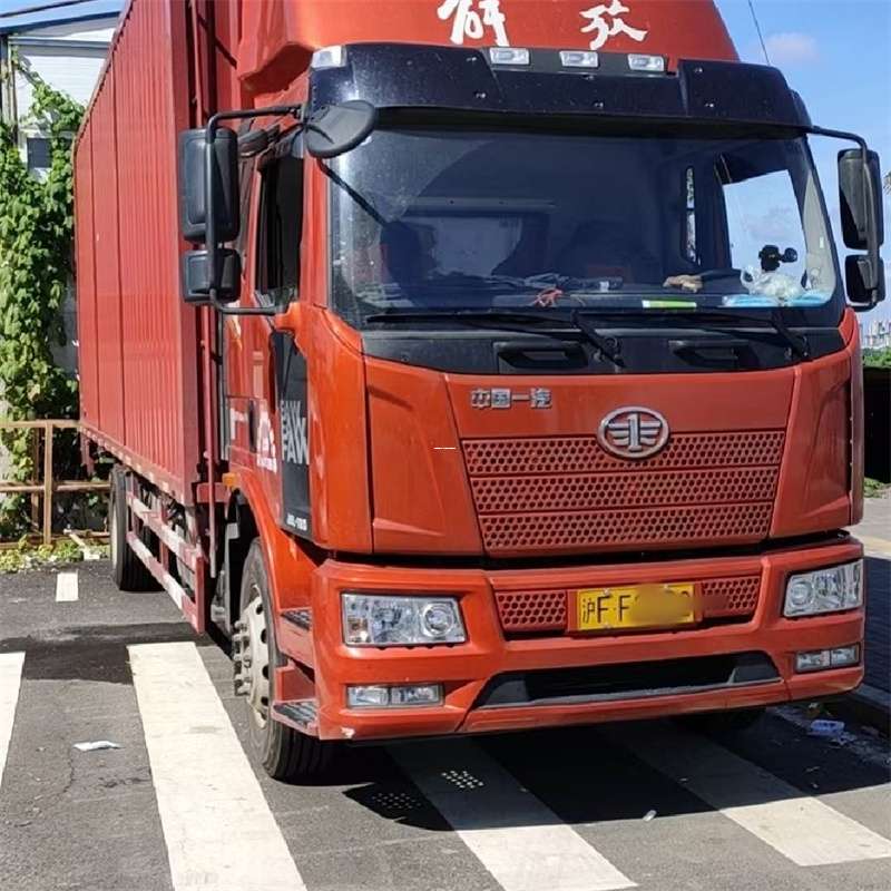 柳南区罗平县进仓物流：专线直达的多元货运之旅